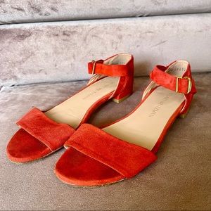 STUART WEITZMAN “Suede Leather Flat Sandals”